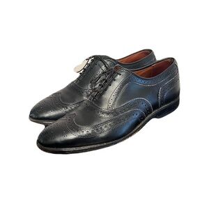 Allen Edmonds McAllister Oxford Wingtip Shoes in Black, size 7.5